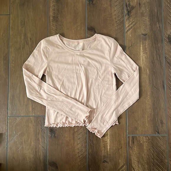 2 small crop tops from Urban Rebel - Picture 2 of 4